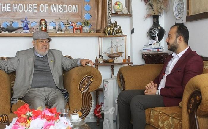 د.يوسف: حماس تتواصل سريا مع أمريكا ولا زالت تحت غطاء "الإخوان"