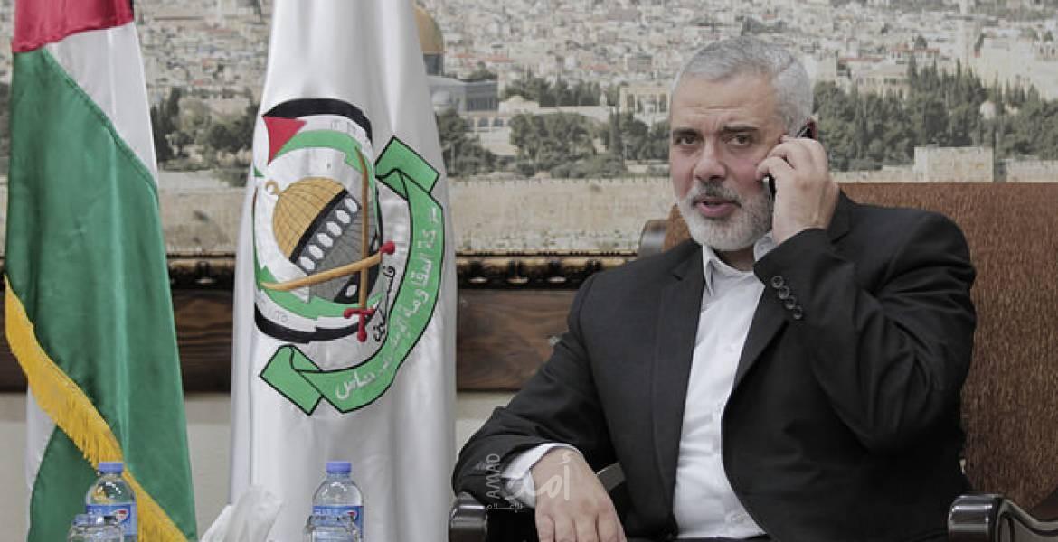 هنية يهاتف حرم محمد مرسي معزياً بوفاته