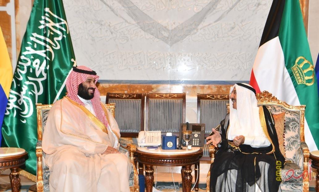 أمير الكويت وولي العهد السعودي يبحثان دعم العمل الخليجي المشترك