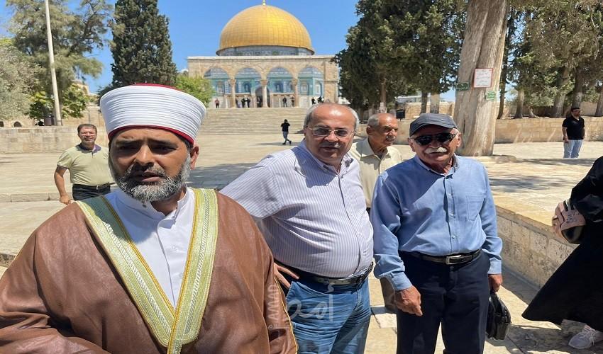 الطيبي: تصريح بينيت عن حرية العبادة لليهود في "جبل الهيكل" تدهور خطير