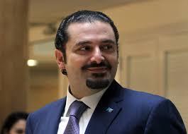 متظاهرون يرشقون رئيس الوزراء اللبنانى سعد الحريرى بزجاجات المياه