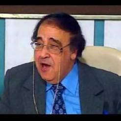 الفنان حسن مصطفى في العناية المركزة وزوجته تطالب بالدعاء له