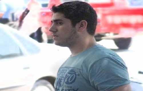 القبض على عبد الله نجل المعزول محمد العياط وصديقه وبحوزتهما سيجارتا حشيش