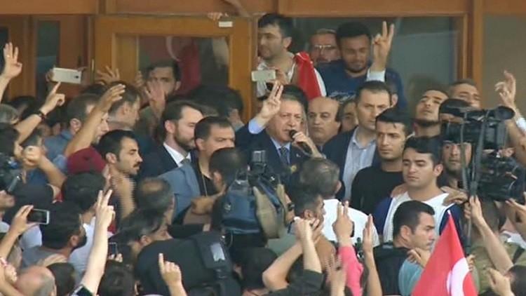 وسائل اعلام: عزل 34 من قيادات الجيش التركي بينهم 5 جنرالات