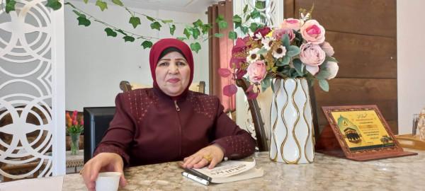 مركز الزيتونية الثقافي يحاكى كتاب تاريخ دير البلح للكاتبة سلوى المصري
