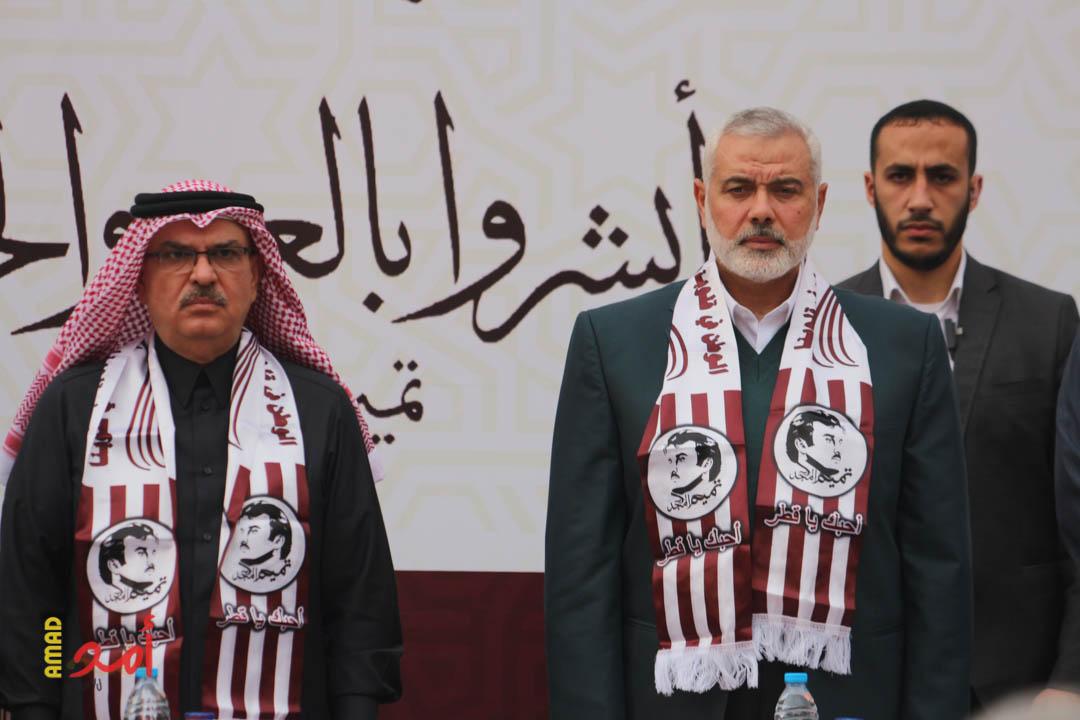 موقع أمريكي: قطر تعمل للضغط على حماس لقبول صفقة ترامب والتعاون مع عباس!
