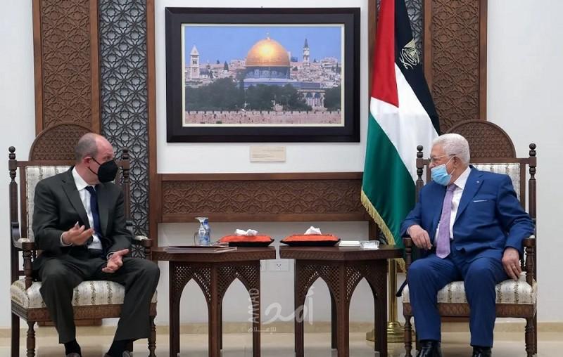 عمرو لعباس: أمريكا لن تطرح مبادرة سياسية الآن ..