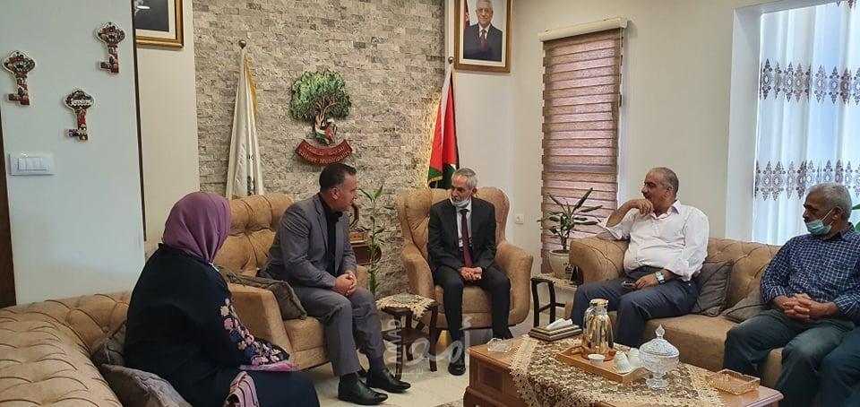 الديك التنوع الجغرافي في انشاء مراكز الخدمات الاجتماعية يضمن وصول الفئات المهمشة للخدمات