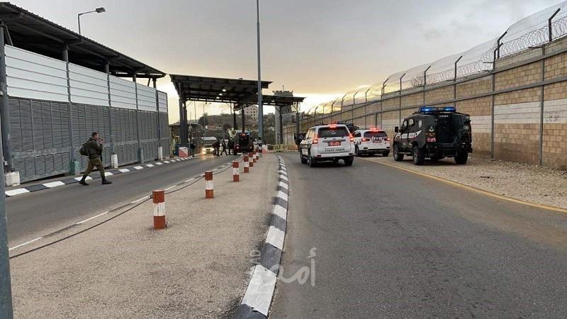قوات الاحتلال تعتقل شاب فلسطيني بعد محاولته تنفيذ عملية طعن في القدس