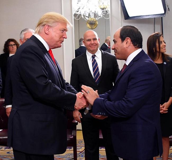 ترامب يهاتف السيسي ويعلن تضامن أمريكا مع مصر فى حربها ضد الإرهاب