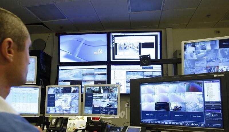 الحكومة الفرنسية: تجسس أمريكا والدنمارك على الأوروبيين أمر "خطر للغاية" في حال ثبُت