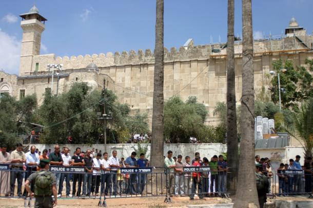 سلطات الاحتلال  تغلق المسجد الإبراهيمي اليوم وغدا بحجة الاعياد