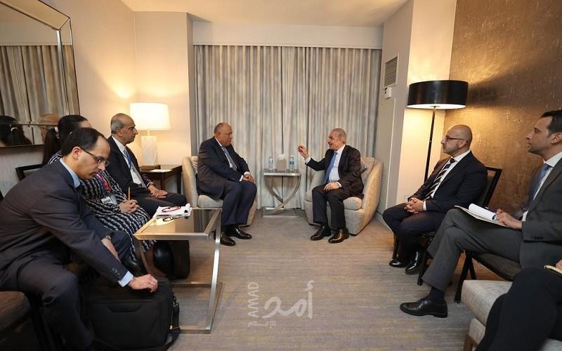 اشتية يلتقي وزير الخارجية المصري مشيدًا بالدور المصري والأردني في دعم القضية الفلسطينية