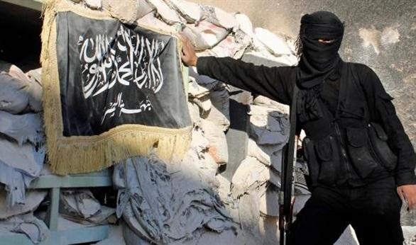 مسؤول سابق في CIA يحذر إسرائيل من الاتصال مع "النصرة"