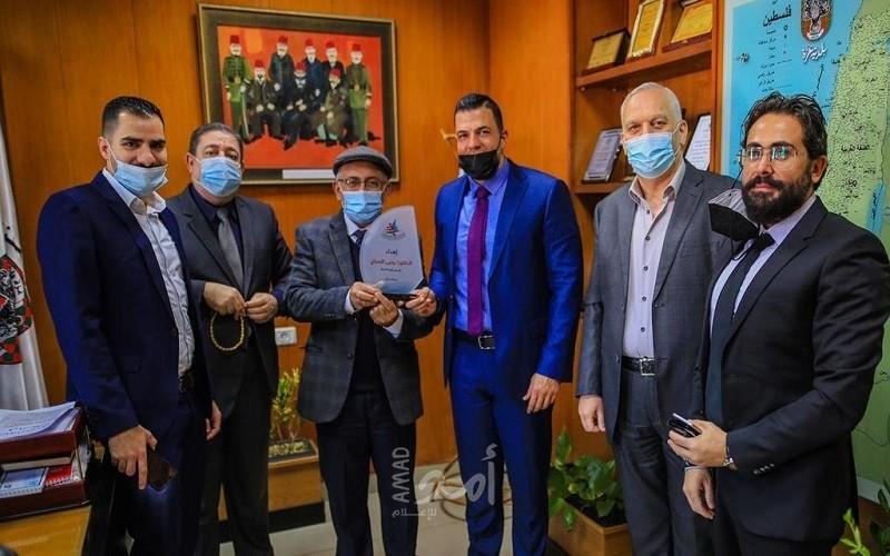 بلدية غزة والاتحاد الفلسطيني للشراع يبحثان سبل التعاون