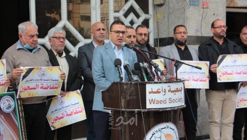 واعد: الأسرى ماضون في انتفاضتهم وهناك حالة توتر داخل السجون في ظل استمرار إجراءات الاحتلال