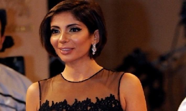 منى زكي تودع الصيف على طريقتها الخاصة.. شاهد