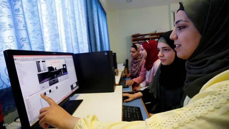 أربع فتيات فلسطينيات في المرحلة النهائية من مسابقة للتكنولوجيا بأمريكا
