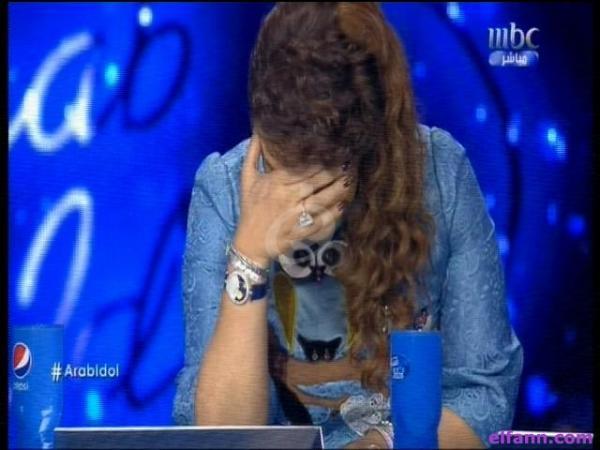 أراب آيدول: عدوى البكاء تصيب أحلام بعد وائل.. ومصر الخاسرة الكبرى بخروج محمد وإيناس