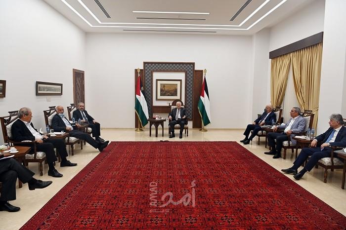 عباس يترأس اجتماعا للجنة أزمة "كورونا: تراجع أمريكا عن خطتها خطوة لإحياء عملية السلام