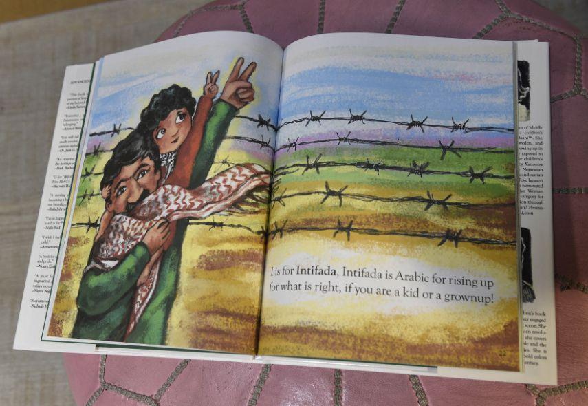 "فـ يعني فلسطين".. كتاب يثير غضب يهود نيويورك