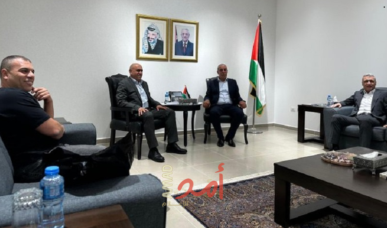 الشيخ يسلم "المكرمة القطرية" إلى مؤسسات وجمعيات جنين ومخيمها
