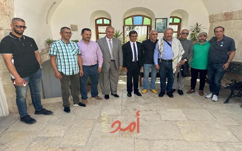 لجنة إعمار الخليل تستضيف وفداً مغربياً متخصصا في العمارة الأثرية
