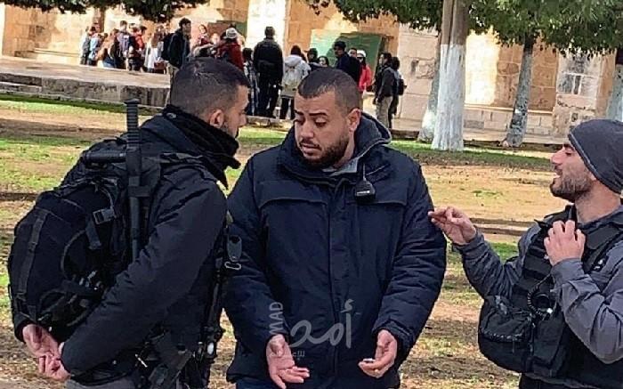 شرطة الاحتلال تعتقل حارس المسجد الأقصى "أحمد أبو عليا"- فيديو