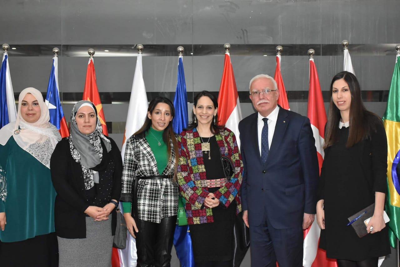 المالكي يطلع وفدا كنديا على آخر التطورات الفلسطينية
