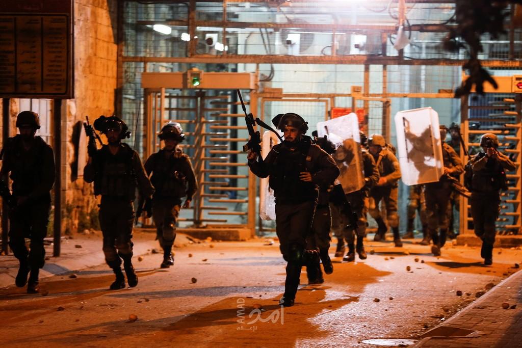 اصابات في مواجهات مع قوات الاحتلال وسط الخليل