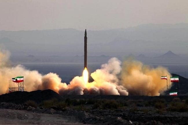 ايران تعلن عن اجراء تجربة لاطلاق صاروخ "خرمشهر" البالستي - فيديو