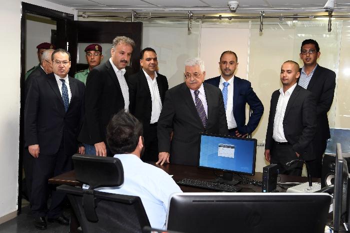 الرئيس عباس: حرية التعبير مكفولة بشرط عدم الاساءة للناس