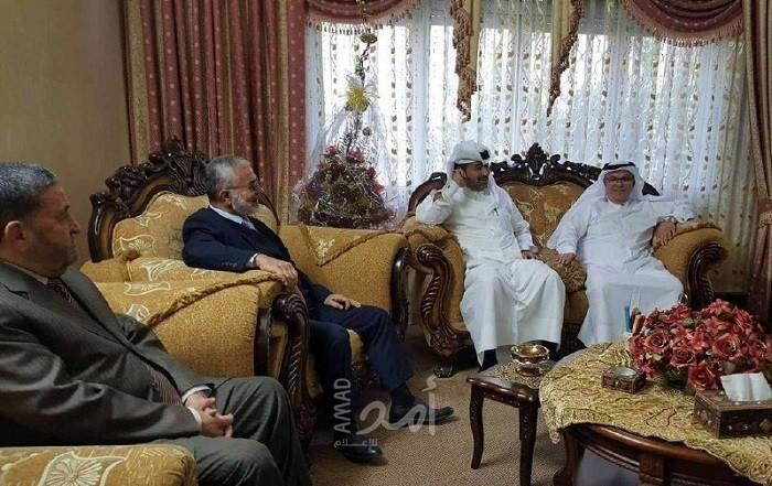 "العمادي" يلتقي عزيز الدويك ونواب حماس في الخليل
