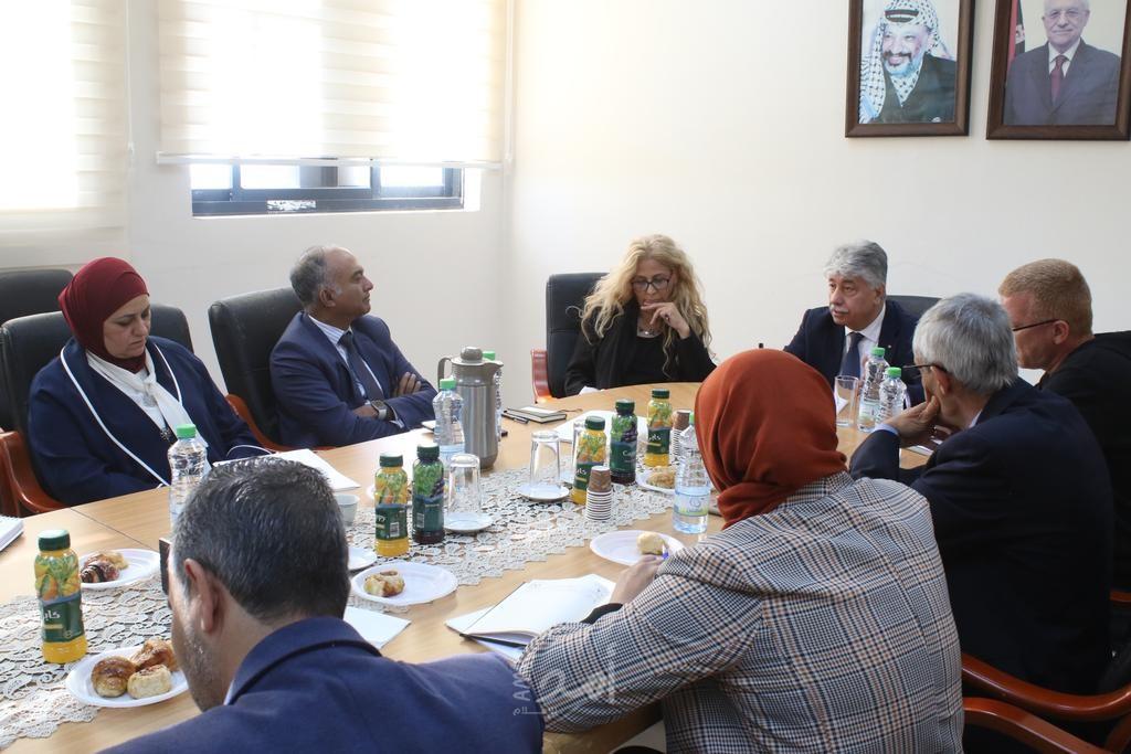 رام الله:وزارة التنمية بصدد البدء بمشروع تعزيز الحماية الاجتماعية و السجل الوطني للفقر وادارة الحالة