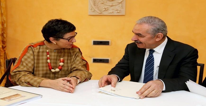 أشتية يطالب اسبانيا بالاعتراف بالدولة الفلسطينية