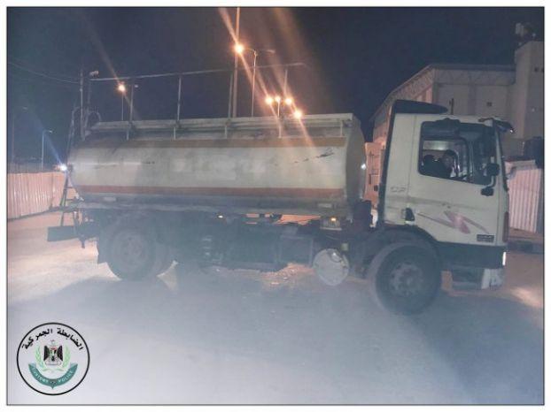 الضابطة الجمركية تضبط 13000 لتر سولار مهرب في الخليل