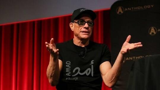 بعد وصول عدد مشاهداته إلى 730 مليونا.. فان دام: أنا سعيد بمشاركتي في "رامز موفي ستار"