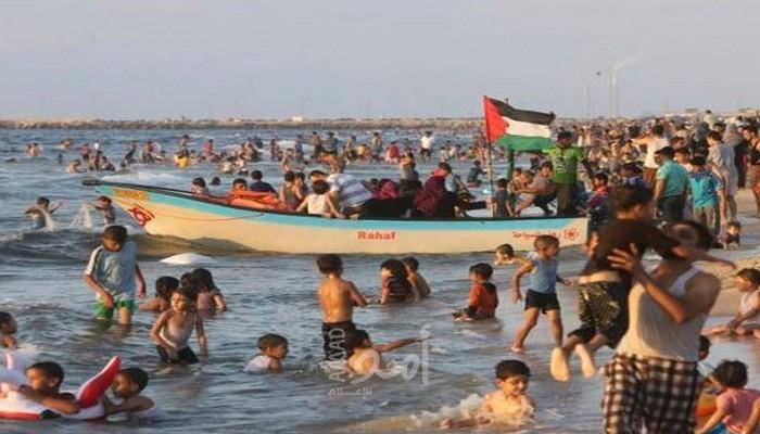 سلطة الأراضي في غزة تقرر  إجراءات جديدة بشأن الاستراحات على البحر