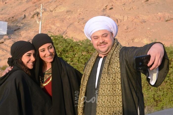 مدحت تيخا يتزوج من هاجر الشرنوبى فى مسلسل "بنت القبائل"
