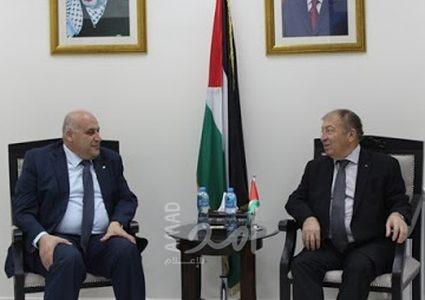 رام الله: وزيرا "العمل" و "الاقتصاد" يبحثان الاستراتيجية الوطنية للتشغيل