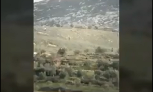 بالفيديو.. اندلاع مواجهات بين الشبان ومستوطنين جنوب نابلس