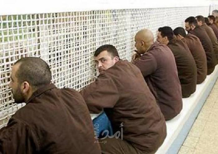 (4) أسرى يدخلون أعوامًا جديدة في سجون الاحتلال