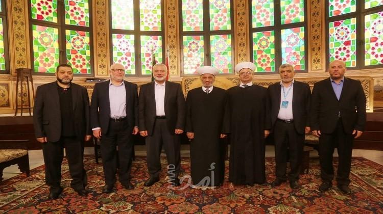 هنية يلتقي مفتي لبنان ووفد الحركة الإسلامية