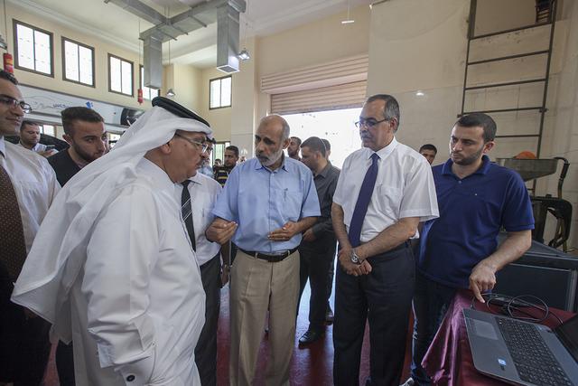 الكلية الجامعية للعلوم التطبيقية تستقبل السفير القطري بغزة