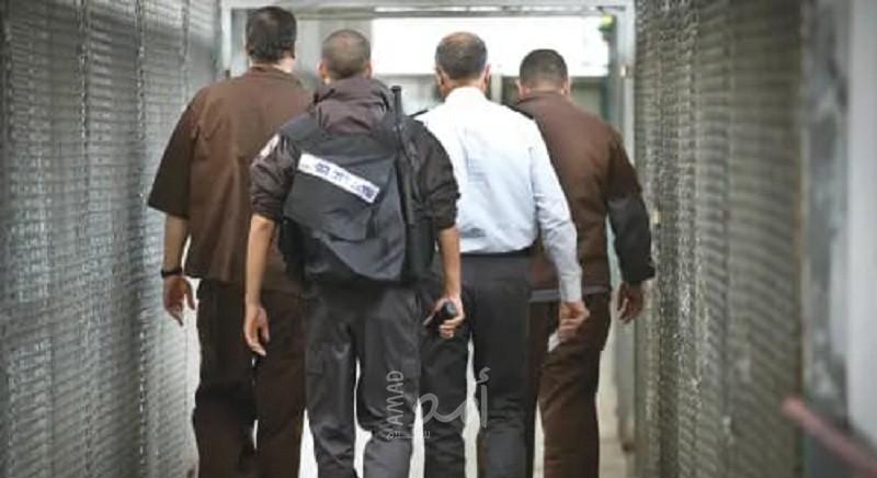 19 أسيرا معزولون في ظروف شديدة القسوة بسجن "النقب"