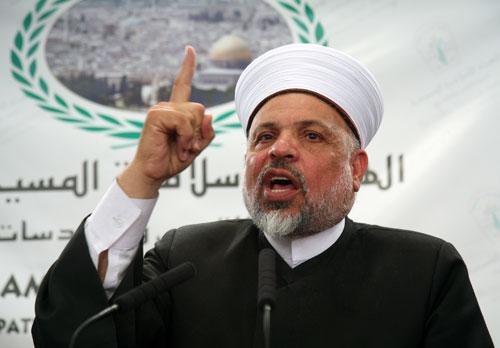 الاحتلال الإسرائيلي يمنع الشيخ التميمي دخول مدينة القدس