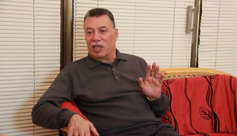 أحمد حلس لـ (أمد) لم يتم تشكيل لجنة من مركزية فتح للحضور الى غزة ولم يتم تكليفي بعد