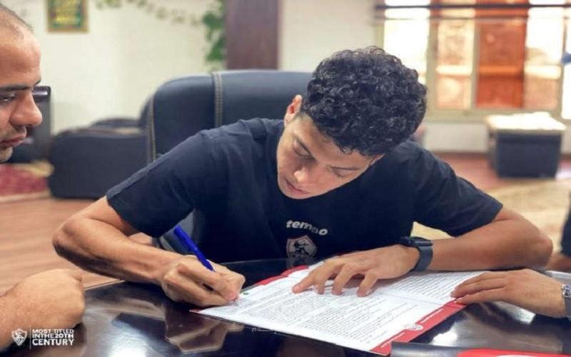 الزمالك يعلن تجديد عقد إمام عاشور حتى 2025