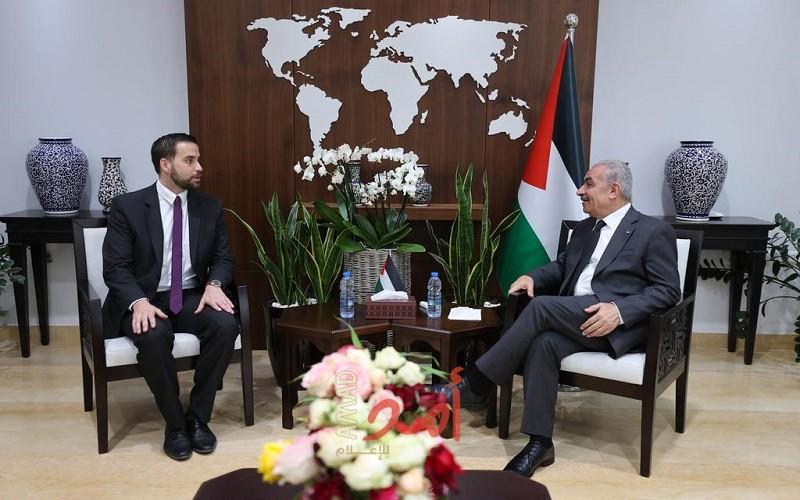 اشتية يستقبل سفير هنغاريا لدى فلسطين لمناسبة انتهاء مهامه الرسمية
