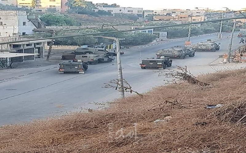 قوات الاحتلال تعيق حركة المواطنين جنوب جنين